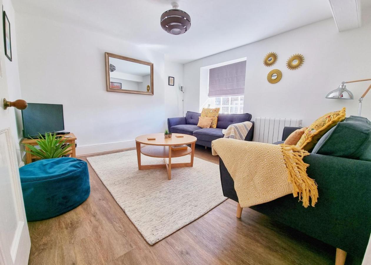 Eldon Row - Stylish Character Apartments - Central Location 1 & 2 Bed Available Долгеллау Экстерьер фото