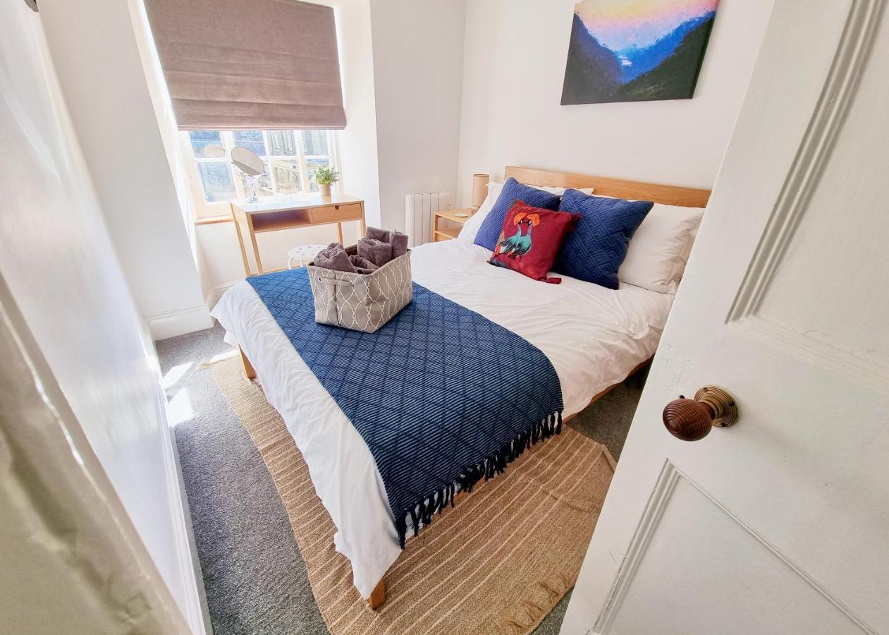 Eldon Row - Stylish Character Apartments - Central Location 1 & 2 Bed Available Долгеллау Экстерьер фото